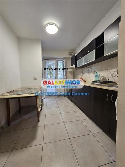 Apartament cu 2 camere decomandat în Republicii
