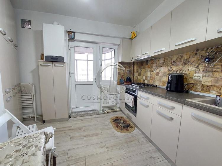 Apartament cu 3 camere decomandat în Unirii Centru