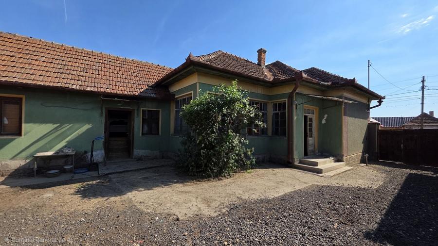 Casă cu 3 camere în Cordău