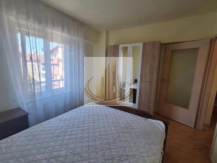 Apartament cu 3 camere decomandat în Lugojului