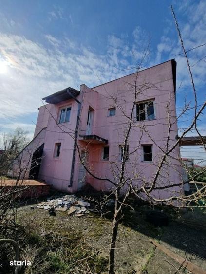 Spațiu comercial, de 150 mp, în Central
