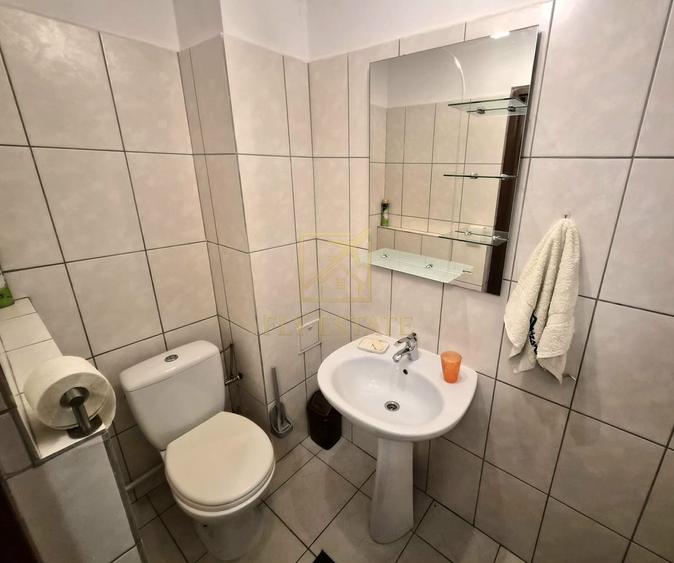 Apartament cu 3 camere decomandat, mobilat în Aviației