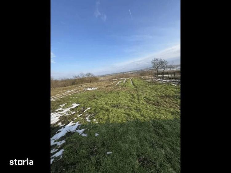 Proprietate 3.400 mp cu casa Ideala pentru ferma sau locuin?a - 1