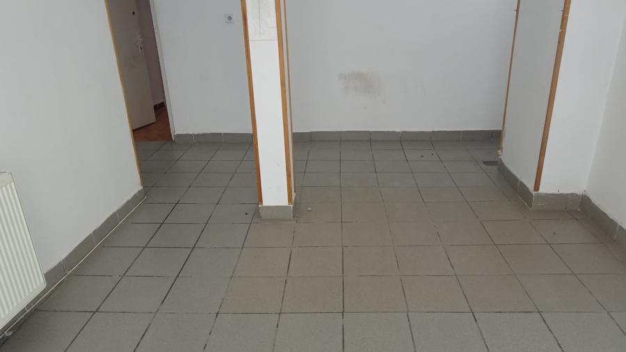 Vand spatiu comercial in Deva, zona ultracentrala ( I. Creanga), 70 mp - 4