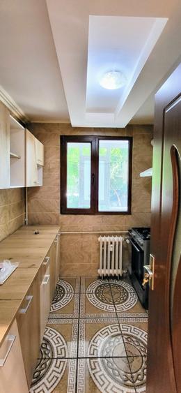 Apartament cu 3 camere decomandat în Dristor