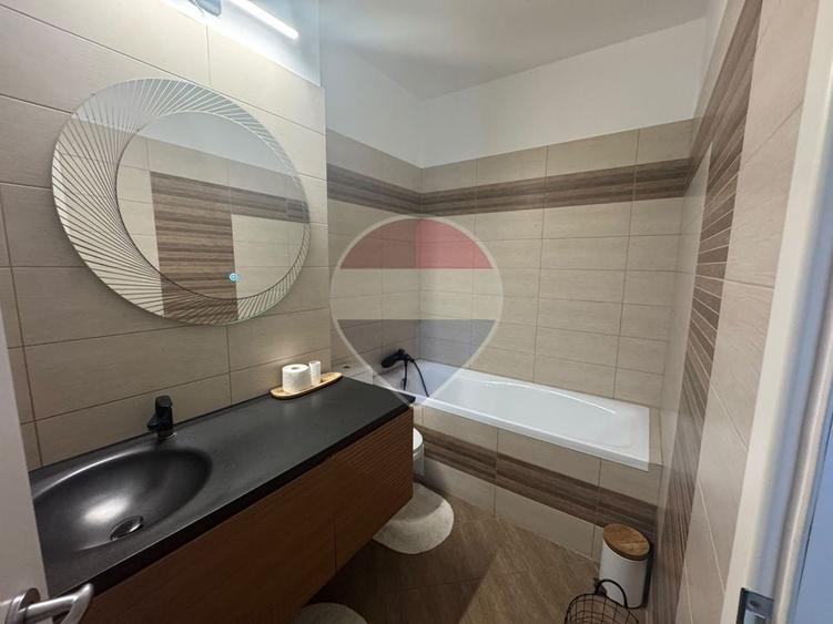 Apartament cu 2 camere semidecomandat în Mărăști