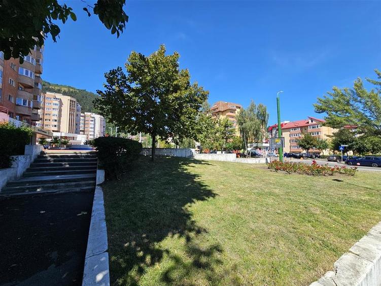 Garsonieră semidecomandată, mobilată în Răcădău
