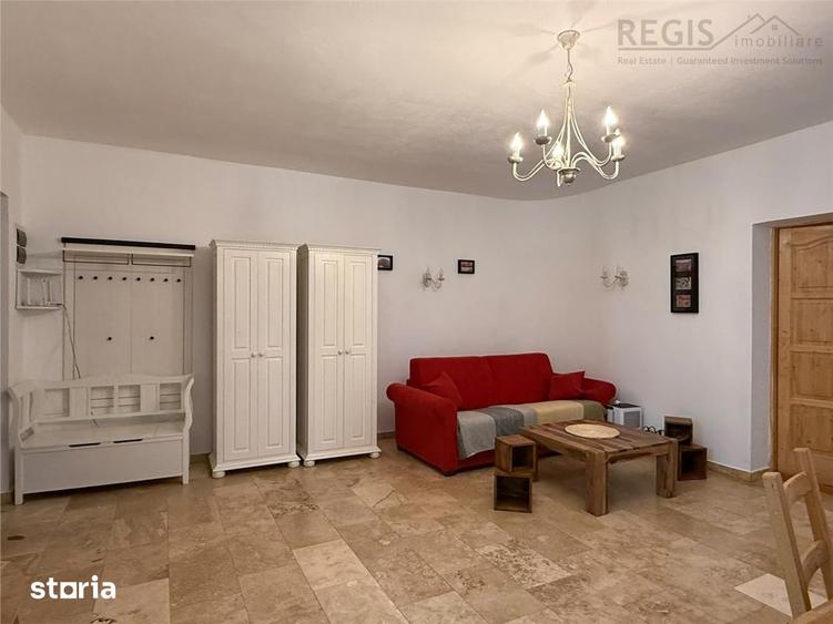 Apartament cu 2 camere, mobilat în Centrul Istoric