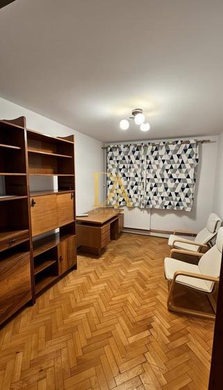 Apartament cu 3 camere semidecomandat în Veteranilor