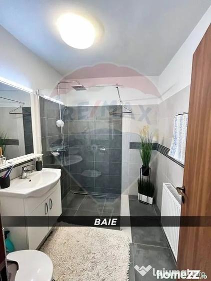 Apartament cu 4 camere decomandat în Traian