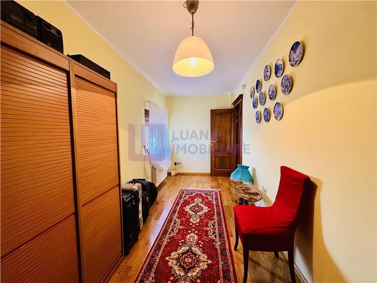 Casă individuală cu 5 camere cu Teren 830 Mp în Daia