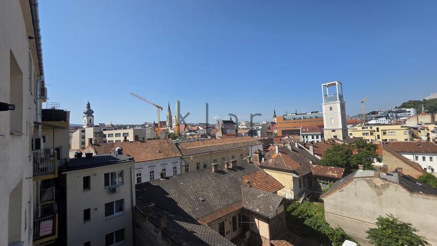 Apartament cu 2 camere semidecomandat, mobilat în P-ța Mihai Viteazul