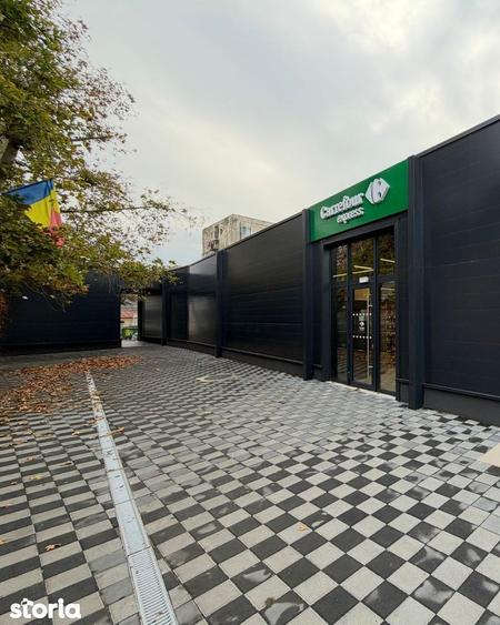 Spațiu comercial, de 326 mp, în Central