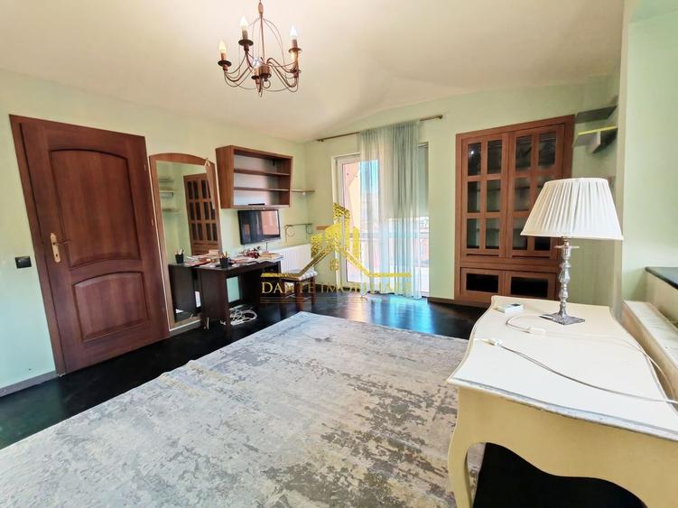 Apartament cu 3 camere decomandat, mobilat în Gheorgheni
