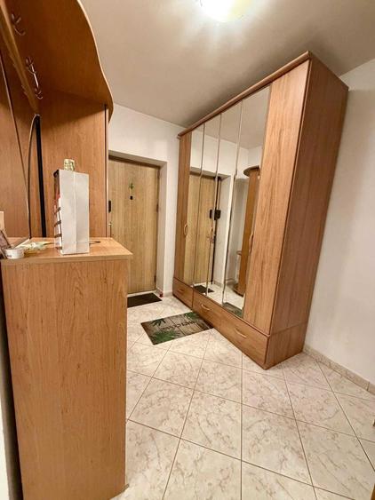 Apartament cu 2 camere decomandat în Colentina