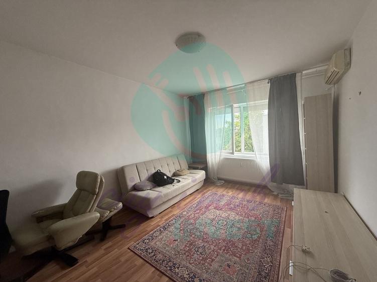 Apartament cu 2 camere decomandat în Basarabia