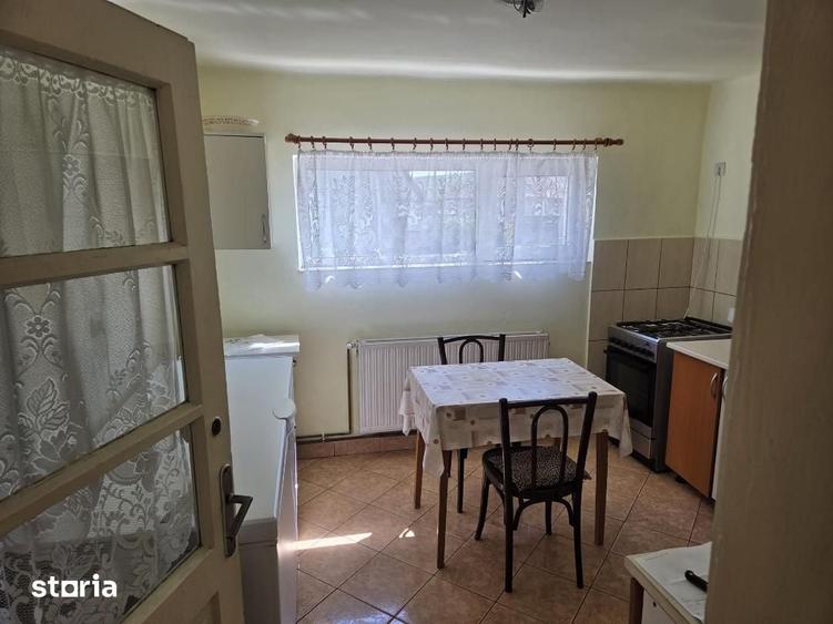 Casă cu 3 camere cu Teren 1769 Mp în Crăciunelu de Jos