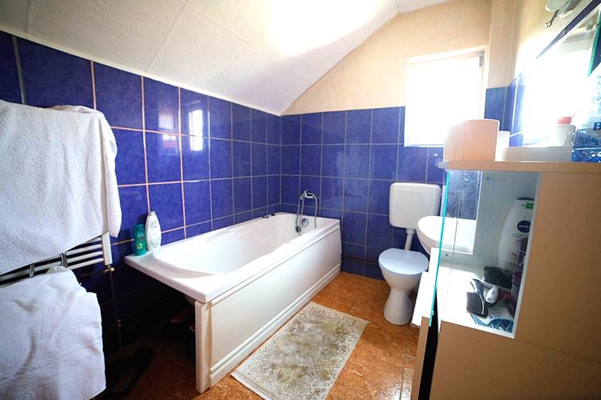 Casă individuală cu 4 camere cu Teren 318 Mp în Săcele