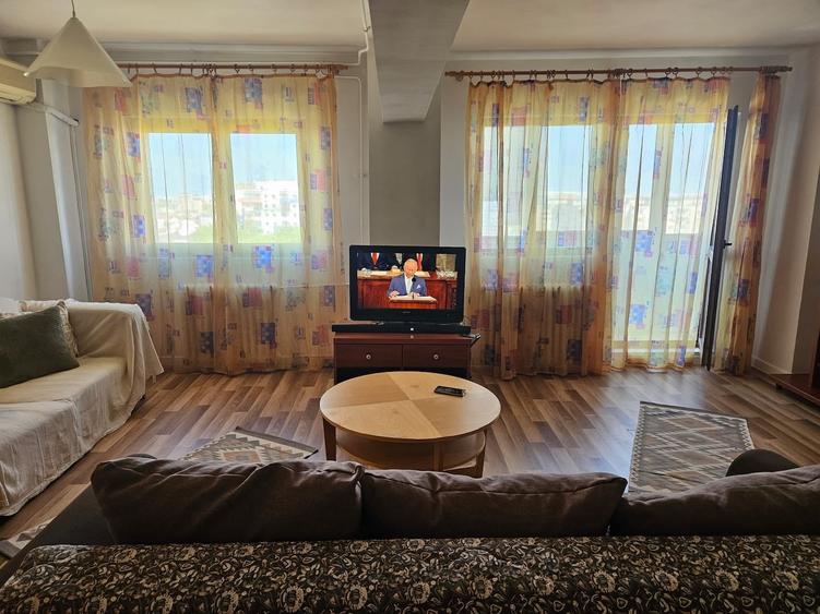 Apartament cu 2 camere semidecomandat în Brâncoveanu