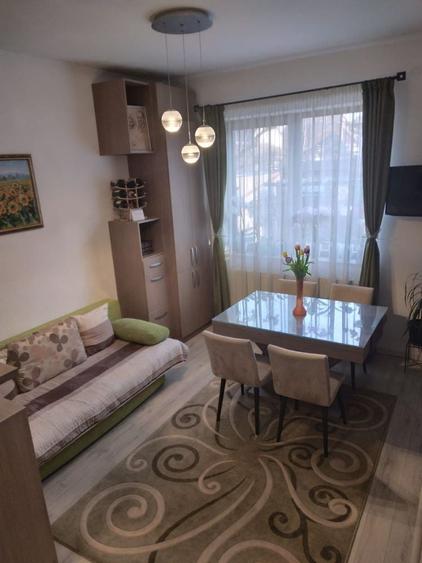 Apartament cu 4 camere decomandat în Gheorgheni