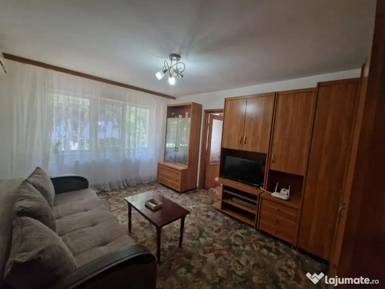 Apartament cu 2 camere semidecomandat în Km 4
