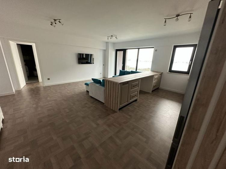 Apartament cu 3 camere în Letea Veche