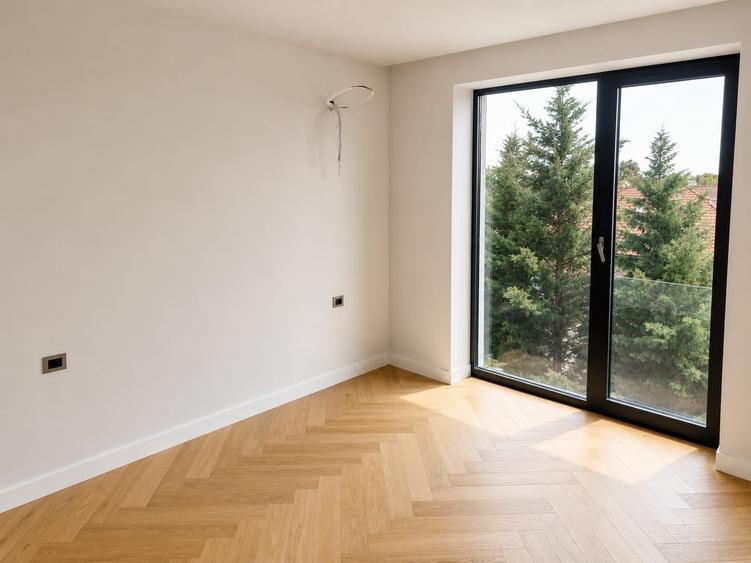 Apartament cu 3 camere în Iancu Nicolae