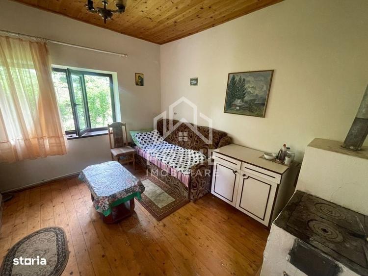 Casă cu 3 camere în Răchita
