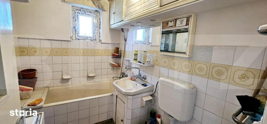 Apartament cu 3 camere decomandat în Lenin