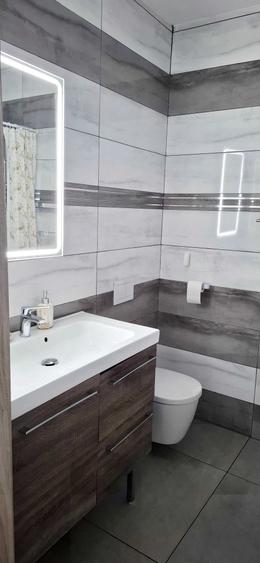 Apartament cu 2 camere decomandat în Florești