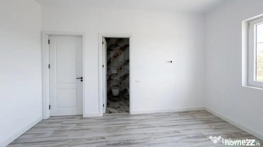 Casă cu 3 camere cu Teren 260 Mp în Central