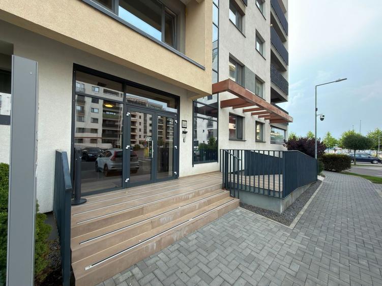 Apartament cu 2 camere decomandat, mobilat în Tractorul