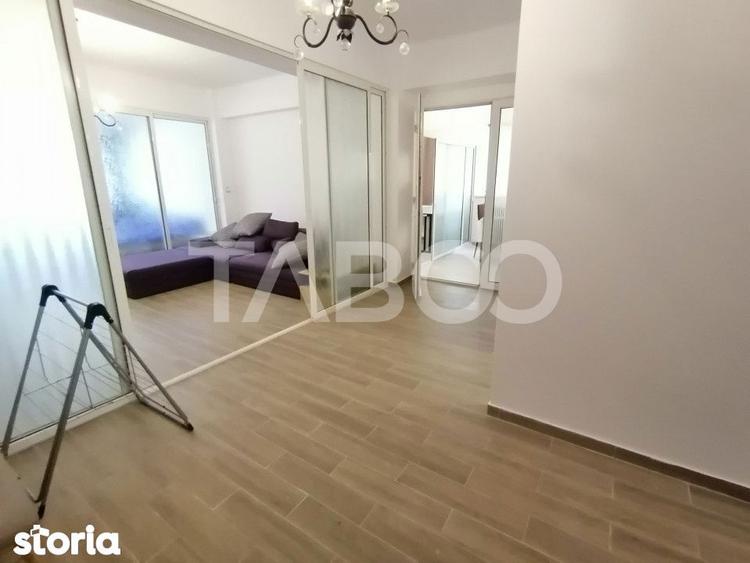 Apartament cu 3 camere semidecomandat, mobilat în Ștrand