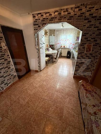 Apartament 2 camere decomandate, 54 mp - zona LAMA - 1