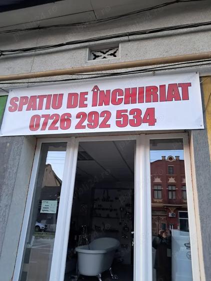 Spațiu comercial, de 20 mp, în Caransebeș