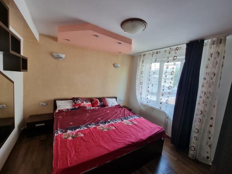 Apartament cu 2 camere semidecomandat, mobilat în Piața Unirii