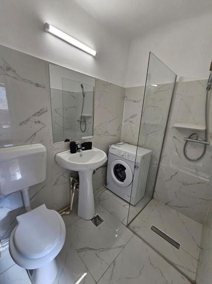 Apartament cu 2 camere semidecomandat, mobilat în Cotroceni