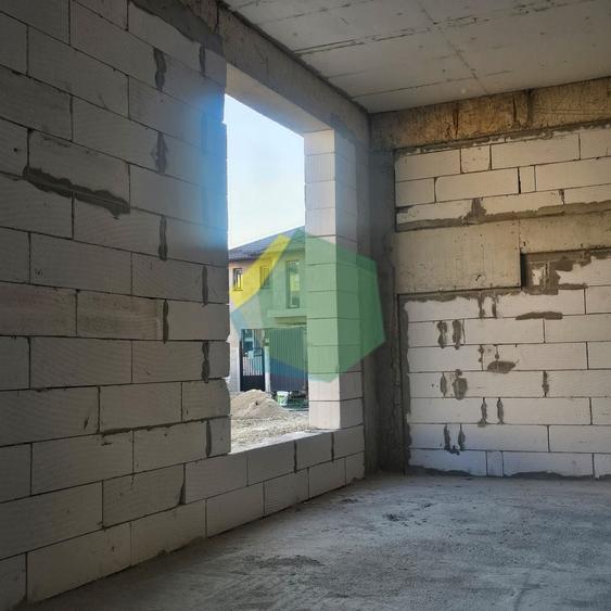 Casă individuală cu 3 camere cu Canalizare în Nord-Est