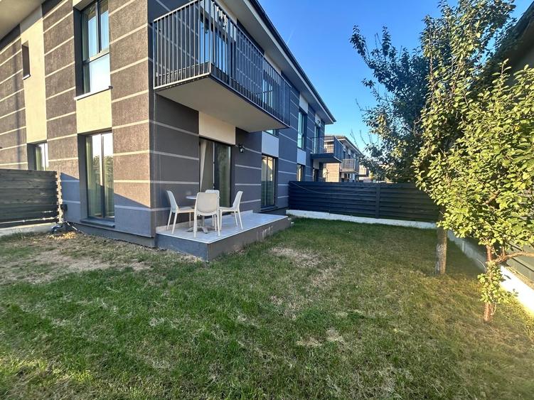 Duplex cu 4 camere cu Canalizare în Florești