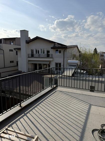 Casă cu 5 camere cu Canalizare în Domenii