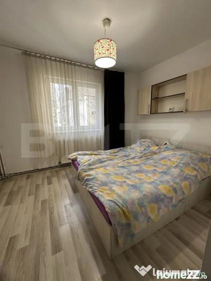Apartament cu 3 camere decomandat în Dâmbu Pietros