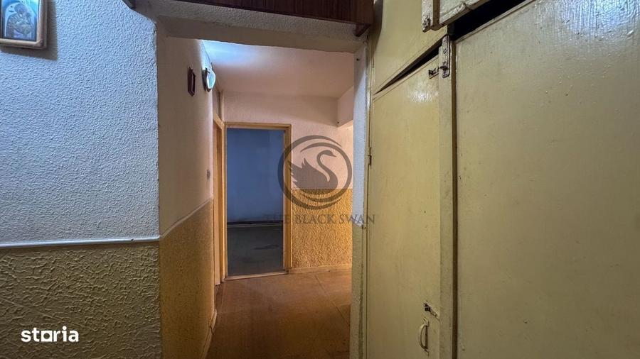 Apartament cu 4 camere decomandat în Central