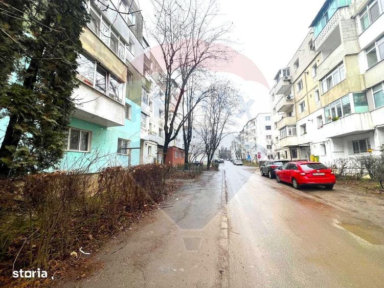 Apartament cu 2 camere semidecomandat în Central