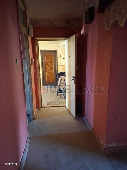Apartament cu 3 camere decomandat în Soarelui