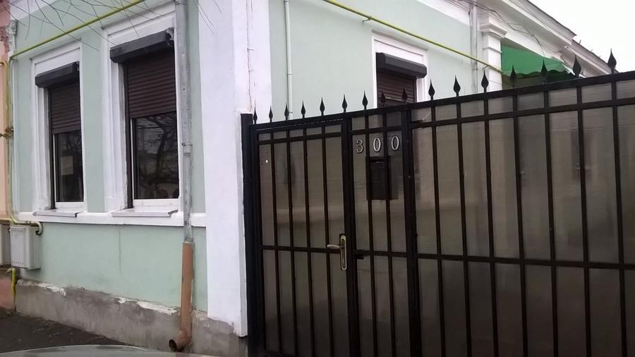 Casă cu 4 camere cu Teren 277 Mp în Dorobanți