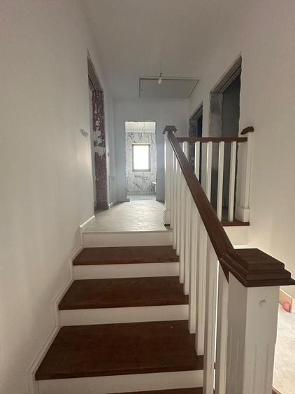 Duplex cu 4 camere cu Canalizare în Dumbrăvița