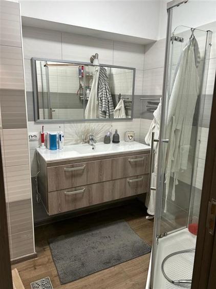 Apartament cu 3 camere decomandat în Nord