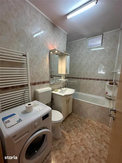 Apartament cu 3 camere semidecomandat în Luncă