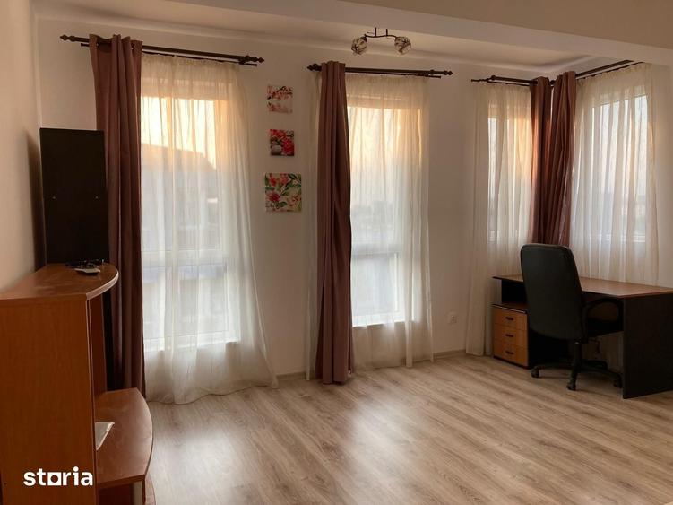 Direct de la Proprietar si Fara Comision: Garsoniera cu Loc de Parcare - 1