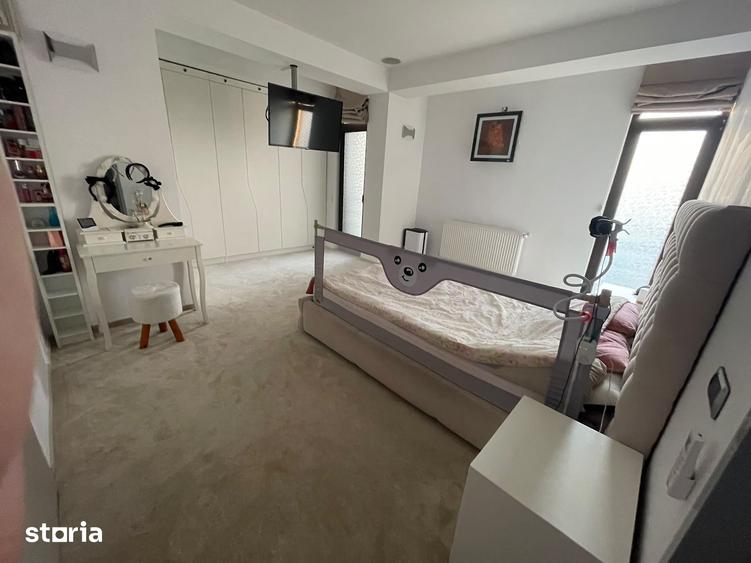 Casă cu 4 camere cu Teren 500 Mp în Ghencea